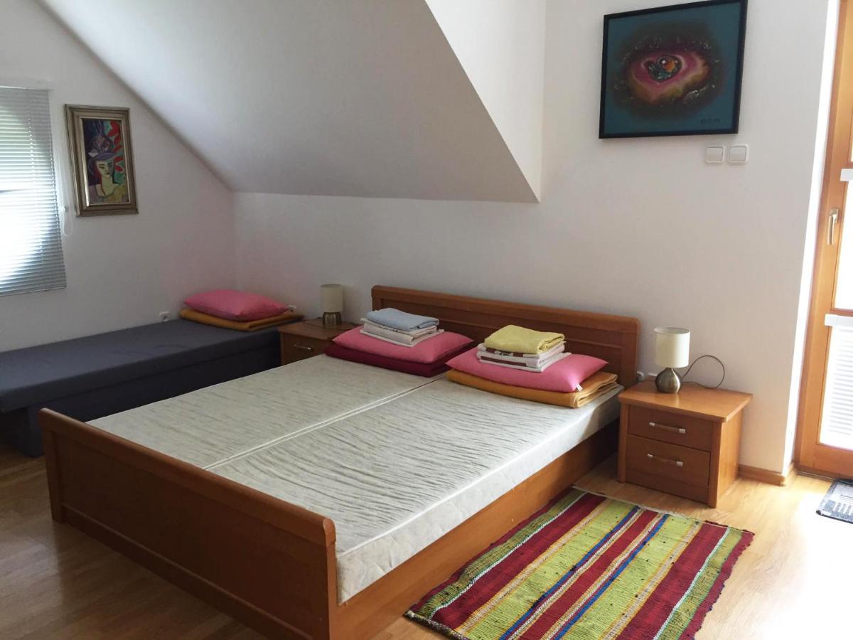 Apartman Triga ซนินา ภายนอก รูปภาพ